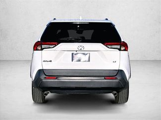 Used 2021 Toyota RAV4 LE video 4