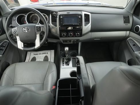 Used 2014 Toyota Tacoma PreRunner image 20