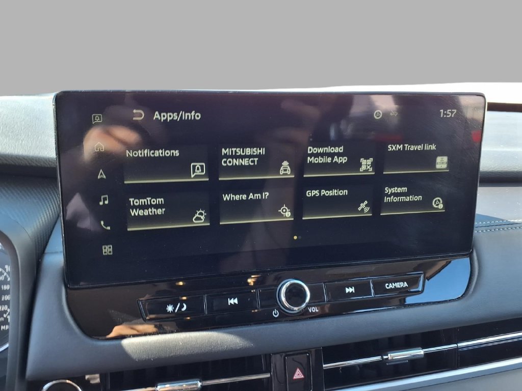 Used 2025 Mitsubishi Outlander SE AWD/4WD image 8
