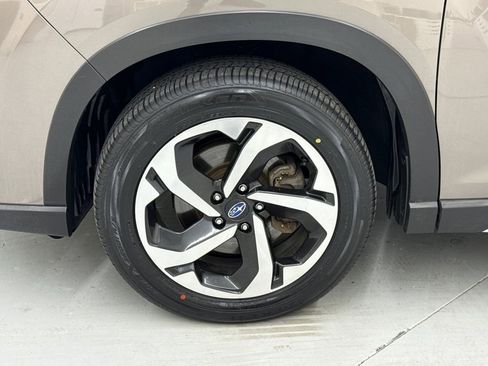Used 2023 Subaru Forester Touring image 10