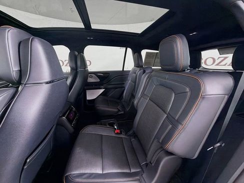 Certified 2025 Lincoln Aviator Black Label w/ Jet Appearance Package AWD/4WD image 29