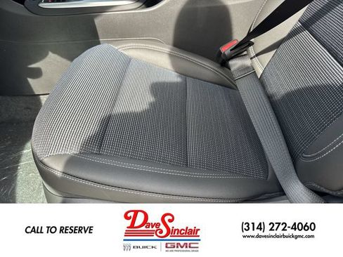 New 2026 Buick Envista Preferred w/ Advanced Safety Package FWD image 12