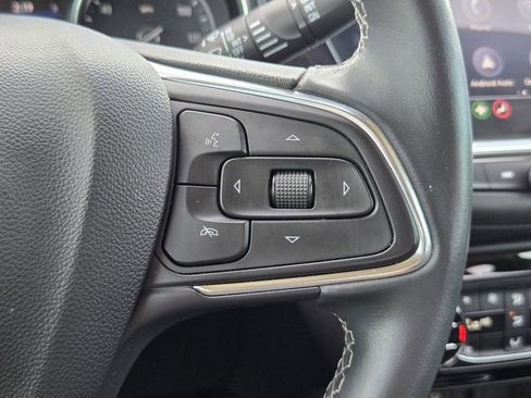 Used 2023 Buick Encore GX Essence w/ Experience Buick Package FWD image 26