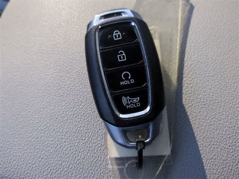 Certified 2023 Hyundai Kona SE image 33