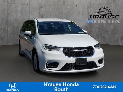 Used 2023 Chrysler Pacifica Touring-L