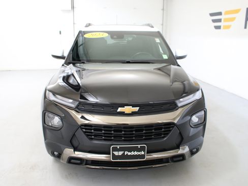 Used 2023 Chevrolet TrailBlazer ACTIV w/ Sun and Liftgate Package AWD/4WD image 2