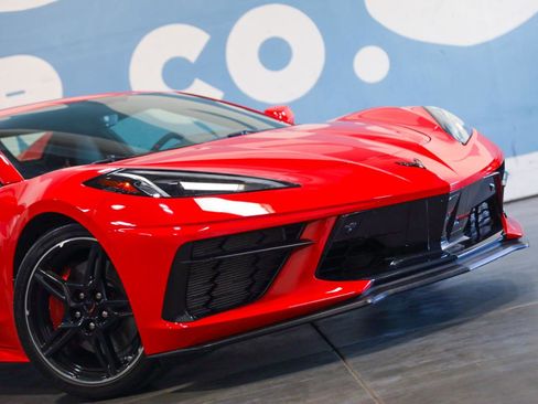 Used 2021 Chevrolet Corvette Stingray Premium Conv w/ Z51 Performance Package RWD image 40