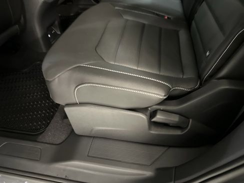 New 2026 Volkswagen Atlas Cross Sport SEL R-Line image 23