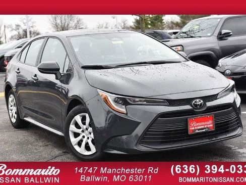 Used 2024 Toyota Corolla LE image 1