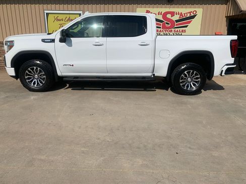 Used 2020 GMC Sierra 1500 AT4 w/ AT4 Premium Package AWD/4WD image 5
