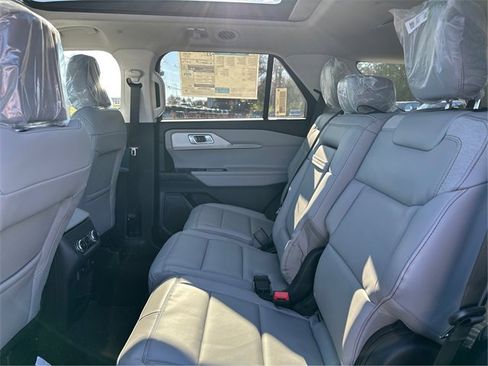 New 2026 Ford Explorer Active image 10