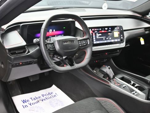 Used 2025 Dodge Charger R/T w/ Quick Order Package 25M R/T image 17