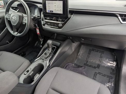 Used 2024 Toyota Corolla LE FWD image 33