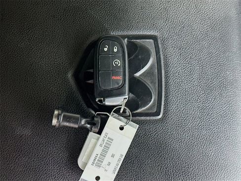 Used 2018 RAM 3500 Laramie image 35