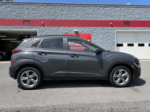 Used 2023 Hyundai Kona SEL AWD/4WD image 2