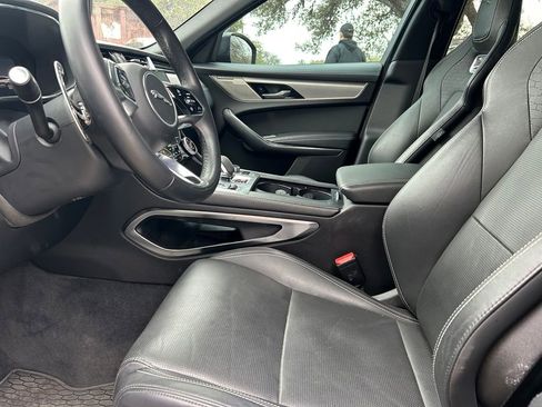 Used 2024 Jaguar F-PACE R-Dynamic S image 13