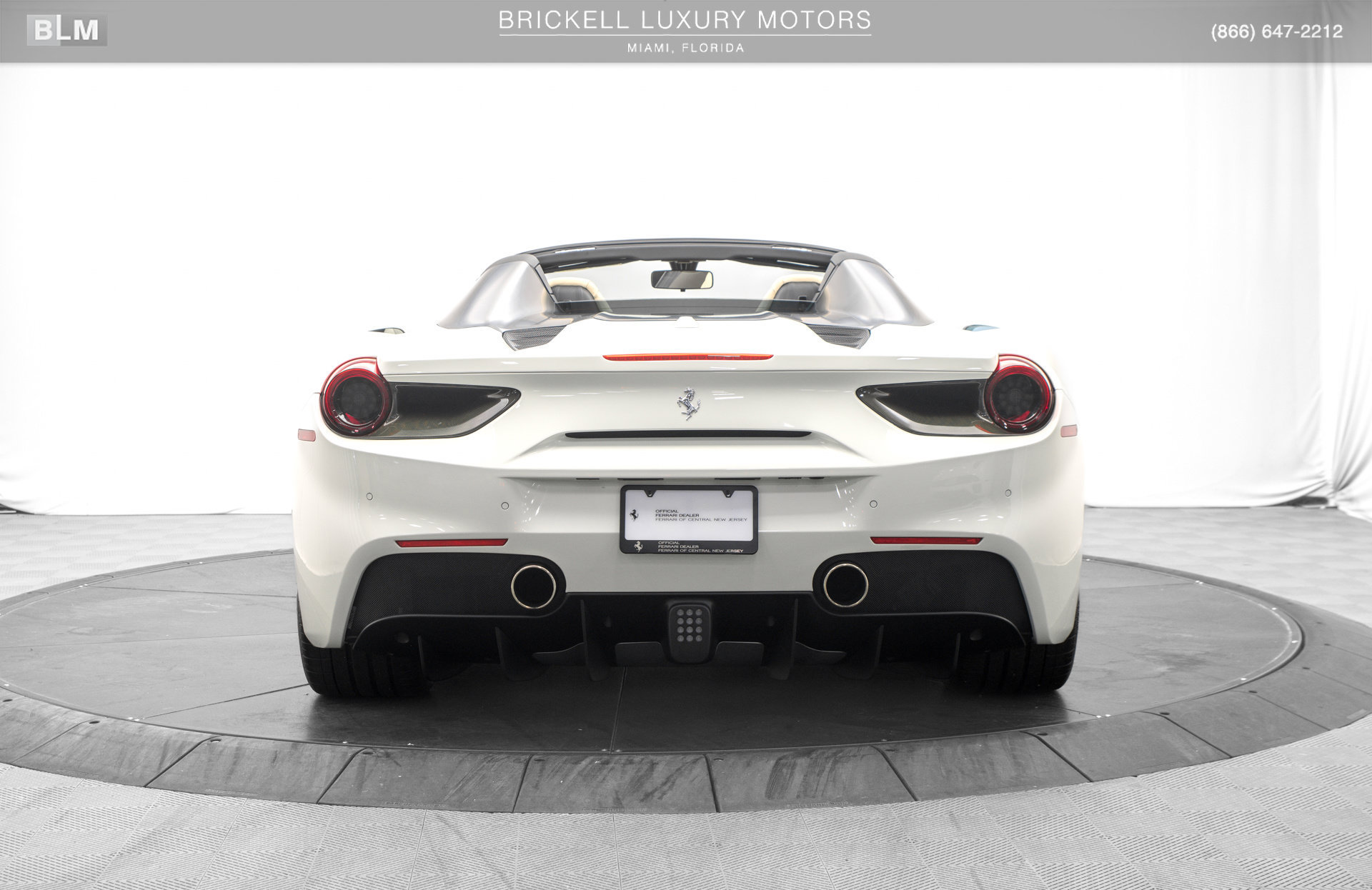 Used 2018 Ferrari 488 Spider RWD image 3