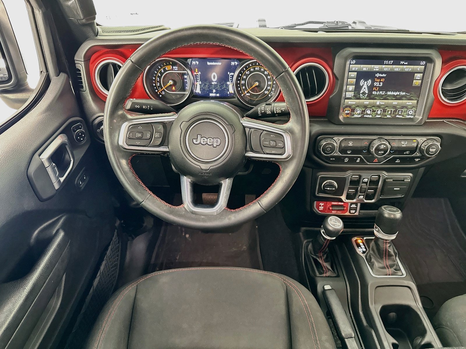 Used 2023 Jeep Wrangler Unlimited Rubicon AWD/4WD image 21