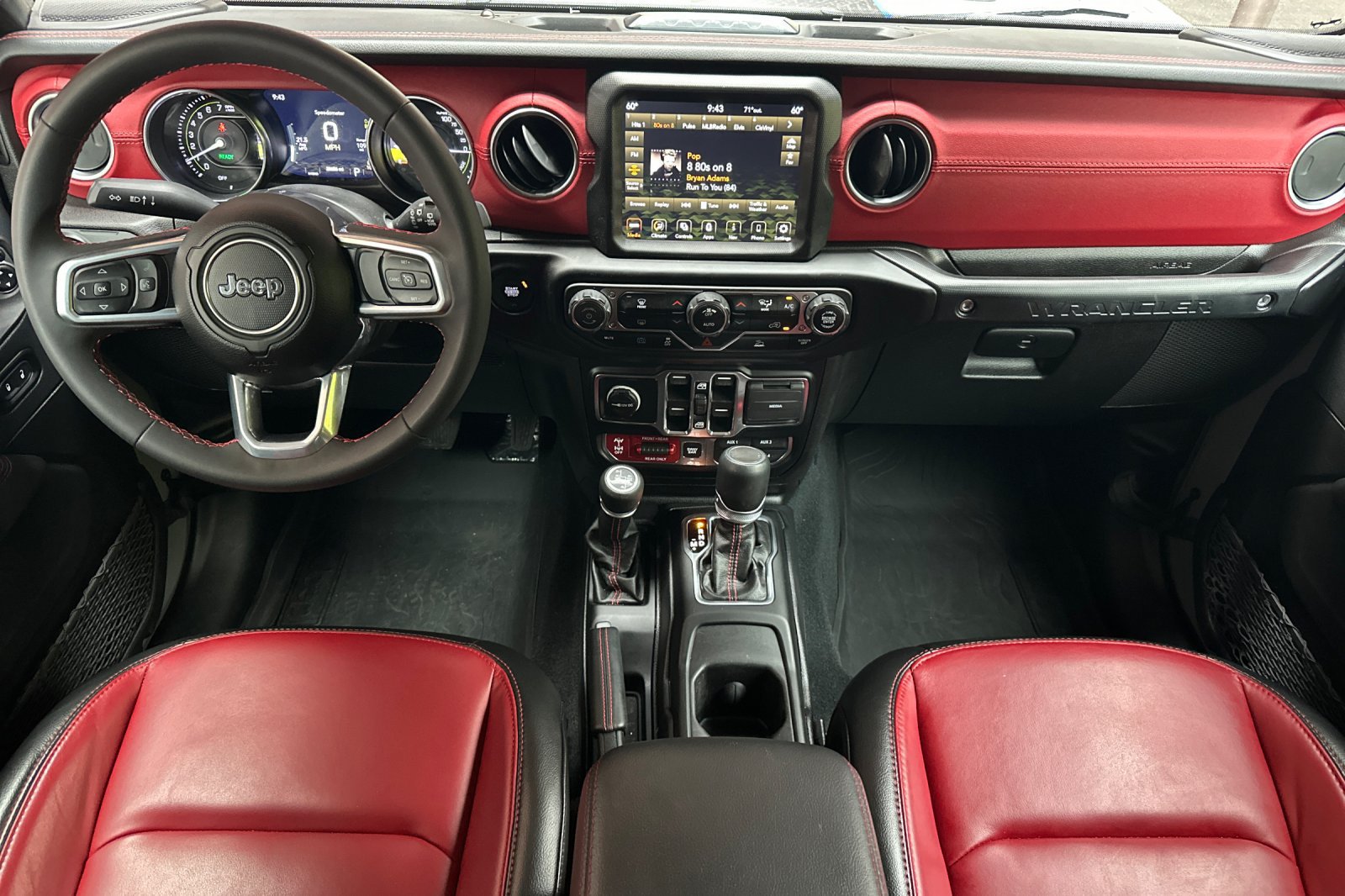 Used 2023 Jeep Wrangler Unlimited Rubicon 4xe AWD/4WD image 13