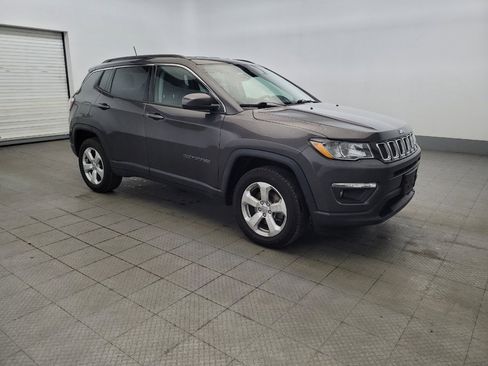 Used 2019 Jeep Compass Latitude w/ Cold Weather Group AWD/4WD image 11