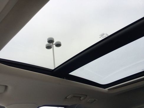 Used 2017 Ford Escape SE w/ Equipment Group 201A image 22