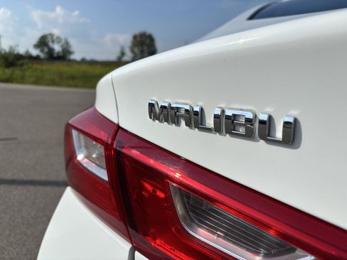 Used 2024 Chevrolet Malibu LT FWD image 12