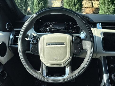 Used 2022 Land Rover Range Rover Sport HST image 21