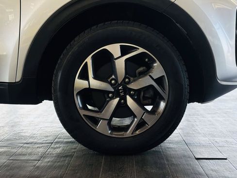 Used 2020 Kia Sportage LX AWD/4WD image 24