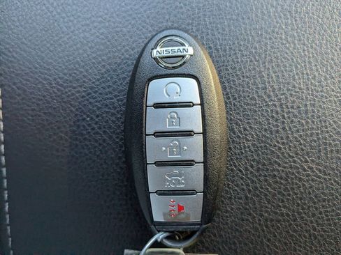 Used 2016 Nissan Maxima SR image 28