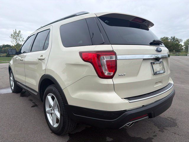 Used 2018 Ford Explorer XLT w/ Equipment Group 202A FWD image 13