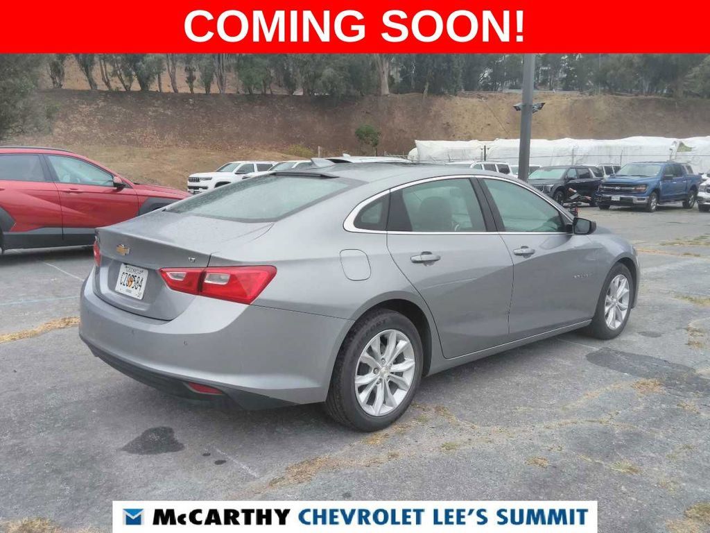 Used 2024 Chevrolet Malibu LT FWD image 3