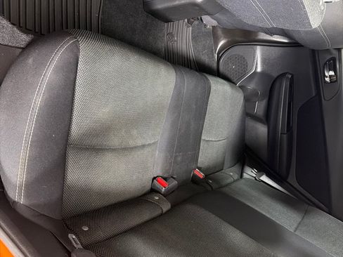 Used 2014 Subaru Crosstrek 2.0i Premium AWD/4WD image 17