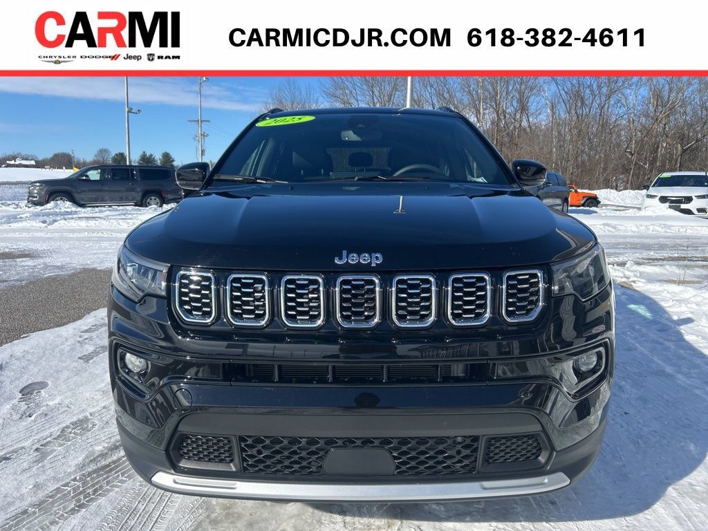 Used 2025 Jeep Compass Limited AWD/4WD image 2