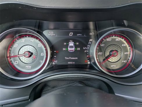 Used 2023 Dodge Charger SXT image 28