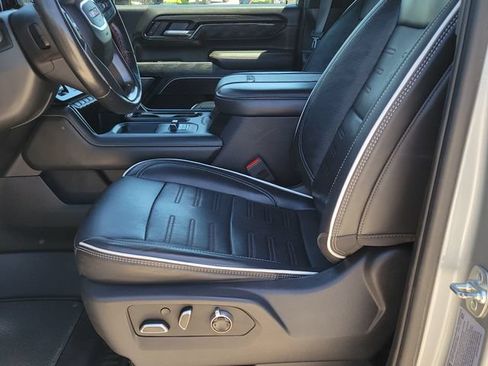 Used 2025 GMC Sierra 2500 AT4X AWD/4WD image 6