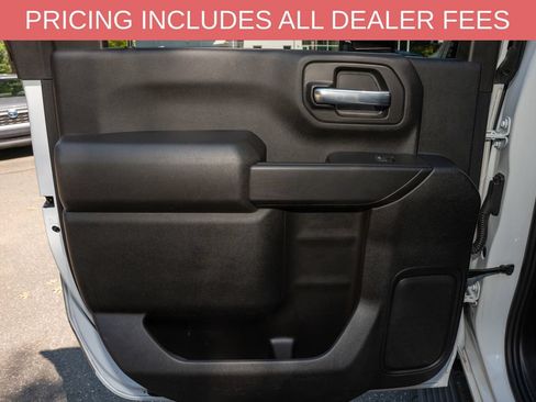 Used 2021 Chevrolet Silverado 2500 Custom w/ Custom Value Package AWD/4WD image 8