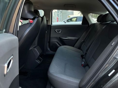 Used 2025 Kia K4 FWD image 11