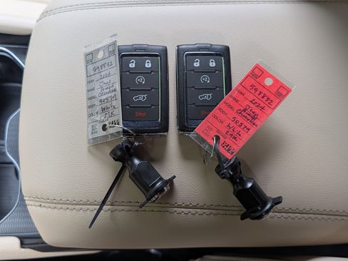 Used 2024 Jeep Grand Cherokee L Limited w/ Luxury Tech Group II AWD/4WD image 38