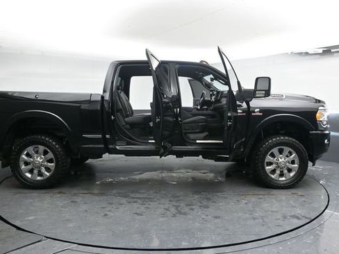 Used 2024 RAM 2500 Limited image 28