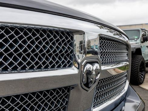 Used 2017 RAM 1500 Laramie Longhorn image 17