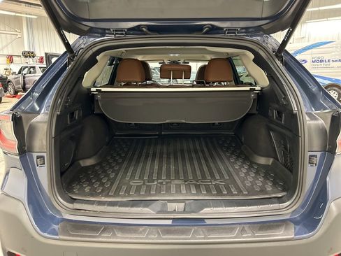 Used 2023 Subaru Outback Touring w/ Popular Package #2 image 29