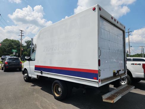 Used 2014 Chevrolet Express 3500 image 4