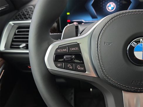 New 2026 BMW X6 xDrive40i image 17