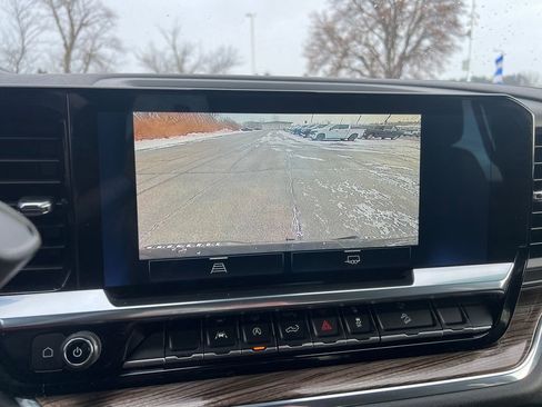 Used 2023 Chevrolet Silverado 1500 LT Trail Boss w/ Protection Package image 17