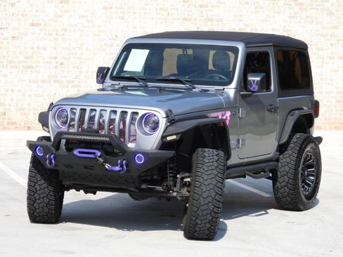 Used 2018 Jeep Wrangler Sport AWD/4WD image 18
