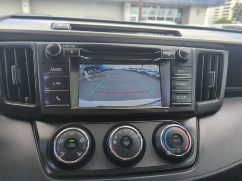 Used 2017 Toyota RAV4 LE FWD image 25