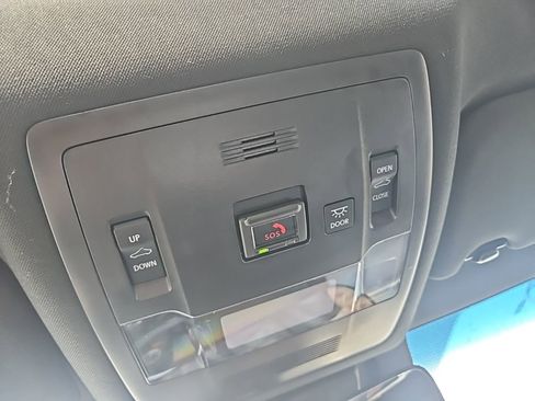 Used 2024 Lexus ES 350 F Sport w/ Technology Package image 20