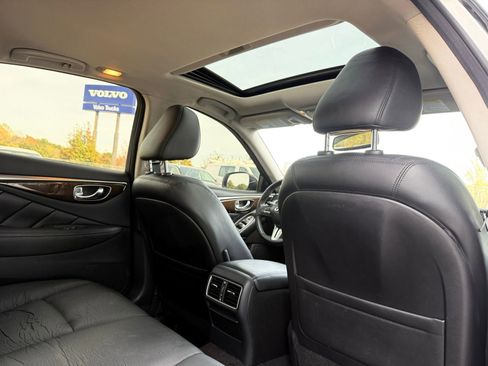 Used 2018 INFINITI Q50 Luxe w/ Cargo Package (L95) image 30