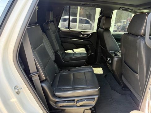 Used 2021 GMC Yukon SLT w/ SLT Luxury Plus Package AWD/4WD image 18