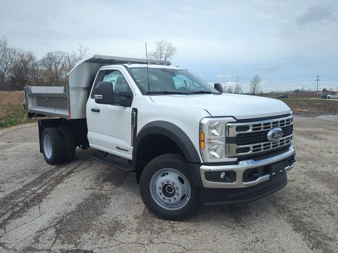 New 2026 Ford F550 4x4 Regular Cab Super Duty image 2
